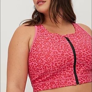 Torrid hot pink leopard print sports bra - Size 1X